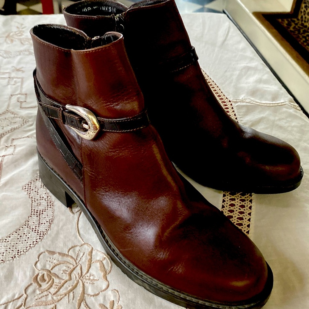 Brighton Booties/Ankle Boots”Kathy” size 9m